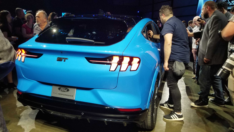 Illustration for article titled 2021 Ford Mustang Mach-E Has A 15.5-Inch Screen And Targets A 300-Mile Range: The Official Reveal Info Dump
